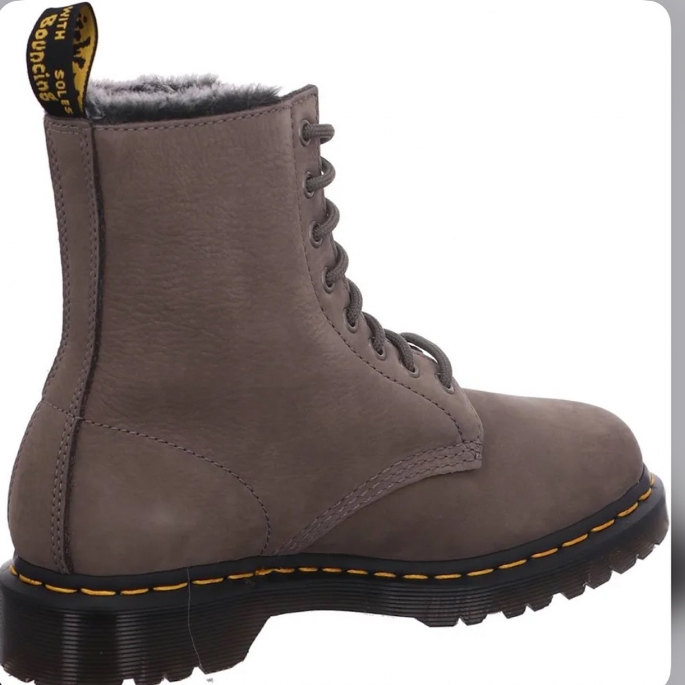 Dr. Martens 1460 Serena Women's 9 - Picture 4 of 6